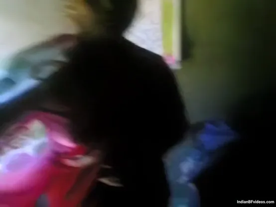 गरीब आंटी की मुलायम खूबसूरत चूत की जोरदार चुदाई देसी गांव MMS