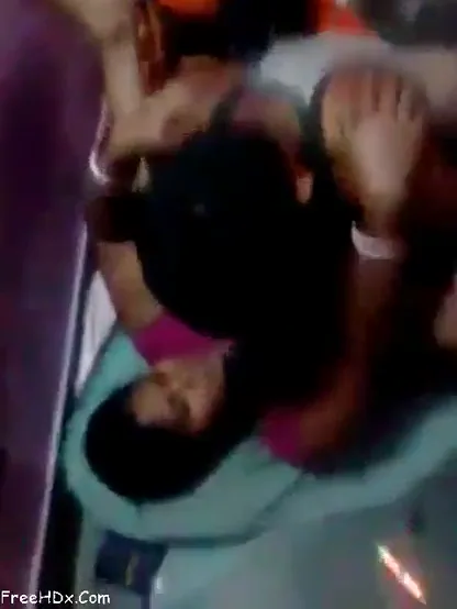 पति ने दोस्त से अपनी लुगाई की चूत चुदवाई हिंदी ऑडियो ब्लू फिल्म वीडियो — screenshot 7