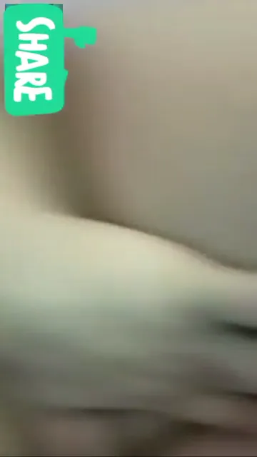 कोलकाता की लड़की साड़ी उतारकर नंगी चूत दिखाती देसी सेक्स वीडियो — screenshot 5