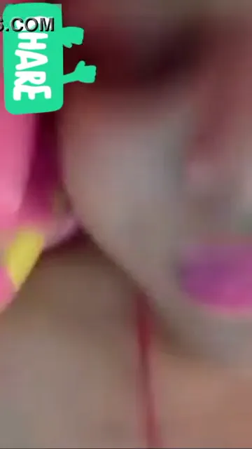 कोलकाता की लड़की साड़ी उतारकर नंगी चूत दिखाती देसी सेक्स वीडियो — screenshot 6
