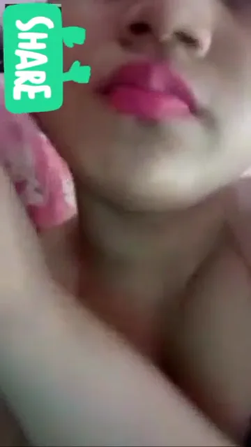 कोलकाता की लड़की साड़ी उतारकर नंगी चूत दिखाती देसी सेक्स वीडियो — screenshot 10
