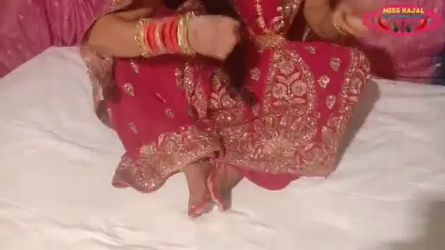 दुल्हन भाभी का इंडियन सुहागरात देसी सेक्स MMS वीडियो — screenshot 4