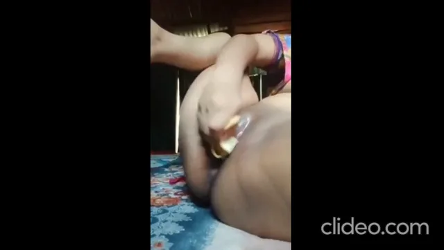मास्क वाली भाभी ने केले से चूत और गांड का हस्तमैथुन किया देसी सेक्स वीडियो हिंदी बीएफ — screenshot 7