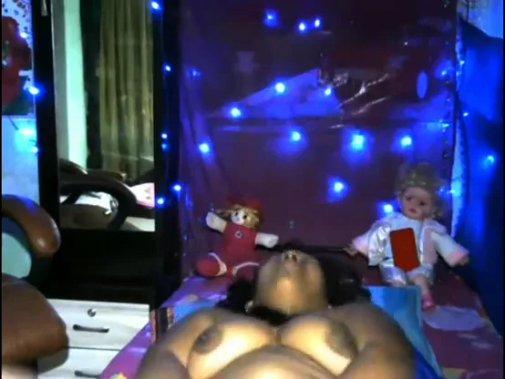 मच्योर देसी लेडी का न्यूड वेबकैम क्लिप में चूत दिखाती हिंदी बीएफ वीडियो