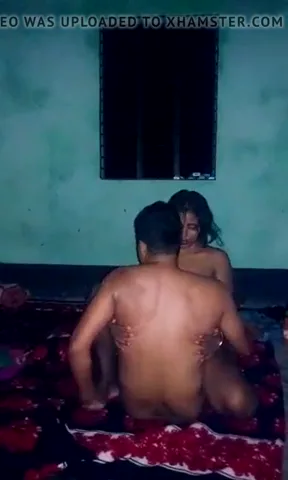 आँखें मूंदकर लंड का झटका चूत में फील करती गर्लफ्रेंड देसी सेक्स वीडियो — screenshot 2