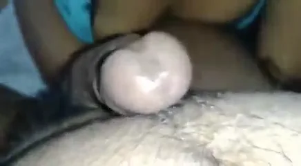 गाँव की सेक्सी भाभी की चूत चाटकर जबरदस्त चुदाई की देहाती हिंदी बीएफ वीडियो