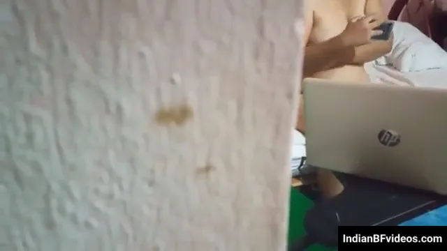 बड़ी दीदी को ओनली फैंस के लिए नंगी वीडियो बनाते देखा देसी लड़की की मोटी चूत वाली ब्लू फिल्म — screenshot 2