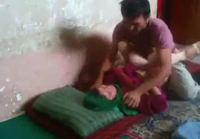 दुकान में मुस्लिम भाभी की चूत चोदकर देसी चुदाई पाकिस्तानी बीएफ वीडियो — screenshot 9