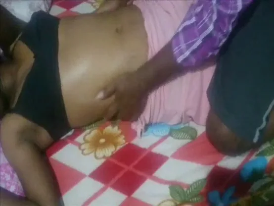 घरेलू औरतों की फुल बॉडी मसाज तेल मालिश करके चुदाई देसी बीएफ वीडियो — screenshot 6