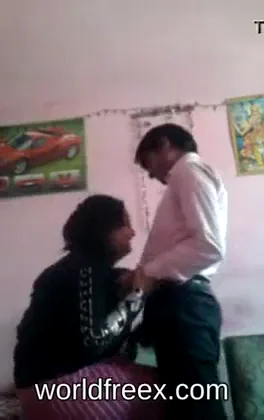 मुस्लिम भाभी यार का लंड लेकर चुदाई करती हुई हिंदी बीएफ एमएमएस — screenshot 5
