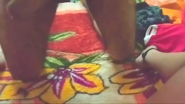सेक्सी गर्ल रिया की हार्ड चूत चुदाई कजिन भैया ने जबरदस्ती की गांव की देसी MMS — screenshot 7
