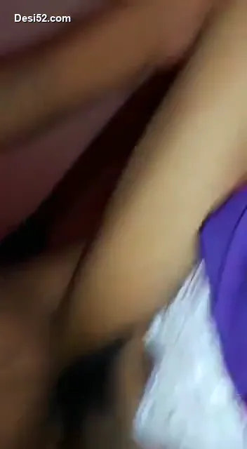 अधेड़ अंकल ने जवान भतीजी की टाइट चूत जोर से चोदी गांव की चुदाई — screenshot 1