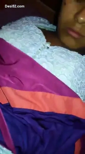अधेड़ अंकल ने जवान भतीजी की टाइट चूत जोर से चोदी गांव की चुदाई — screenshot 3