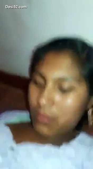 अधेड़ अंकल ने जवान भतीजी की टाइट चूत जोर से चोदी गांव की चुदाई — screenshot 5