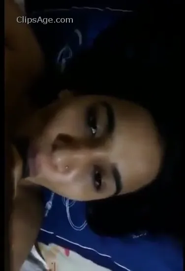 सेक्सी बीवी ब्लोजॉब देकर चूत चुदाई करवाती देसी एमएमएस वीडियो — screenshot 2
