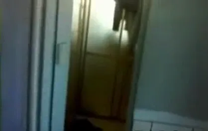दोस्त की बहन को बाथरूम में जबरदस्ती चोदते हुए हिंदी बीएफ वीडियो बनाया देसी चुदाई — screenshot 7