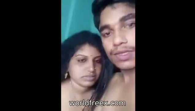 तमिल आंटी ने बेटे के दोस्त के मोटे लंड से देहाती चूत चुदाई की देसी एमएमएस — screenshot 8