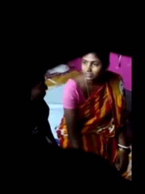 देहाती भाभी का पड़ोसी लड़के संग अफेयर देसी चुदाई वीडियो — screenshot 2