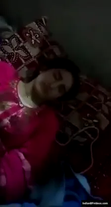 पाकिस्तानी बहनें एक दूसरे की चूत चाटकर लेस्बियन सेक्स करती हुईं वीडियो — screenshot 8