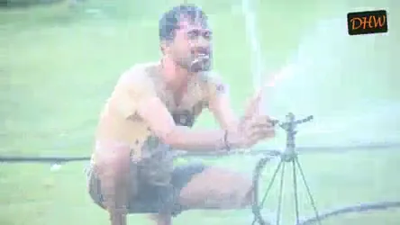 स्वाति नायडू की हॉट बिग बूब्स वाली सॉफ्टकोर देसी सेक्स वीडियो — screenshot 1