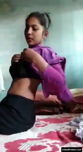 सलवार कमीज वाली इंडियन लड़की ने बैंगन से चूत चोदी देसी चुदाई वीडियो — screenshot 1