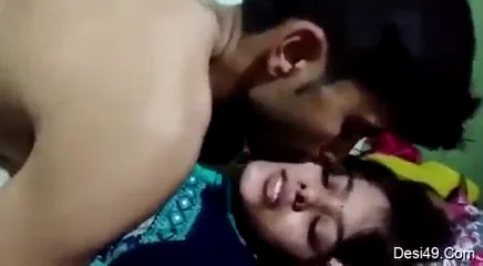 क्यूट गर्लफ्रैंड की नंगी गांड पर लेटकर देसी चुदाई करके हिंदी बीएफ सेक्स का मजा लिया — screenshot 7