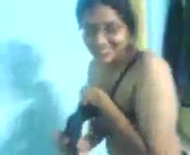 मल्लू भाभी को घर बुलाकर पूरा नंगा एक्सपोज़ किया सेक्स वीडियो — screenshot 9