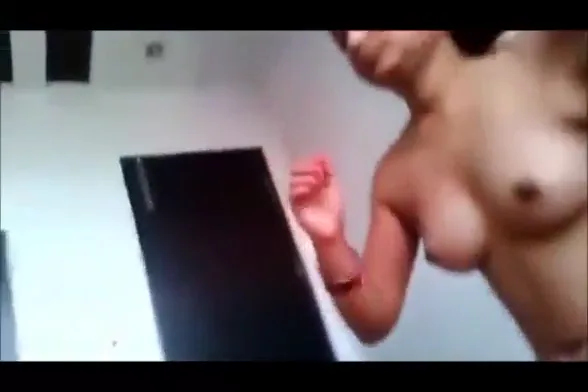 चूत खोलकर चटवाती नखरैल बेशर्म दीदी की मस्त देसी चुदाई — screenshot 8