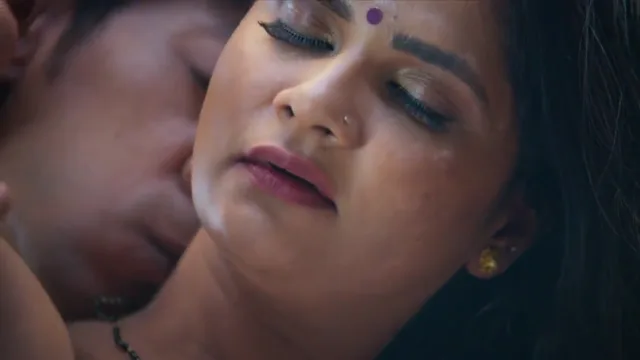 हॉट मल्लू भाभी के साथ उत्तेजक चूत चुदाई हिंदी ऑडियो बीएफ वीडियो — screenshot 6