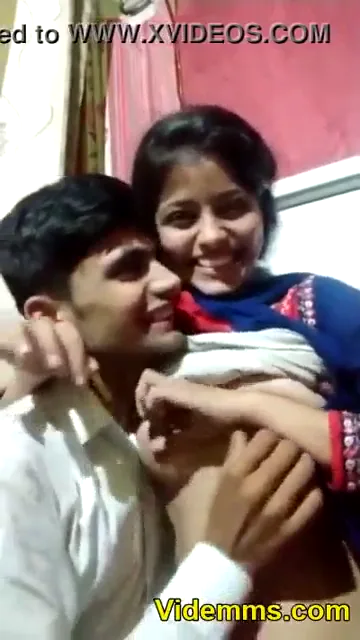 घरेलू प्रेमिका का गजब किसिंग और बूब्स सकिंग देसी सेक्स वीडियो — screenshot 3