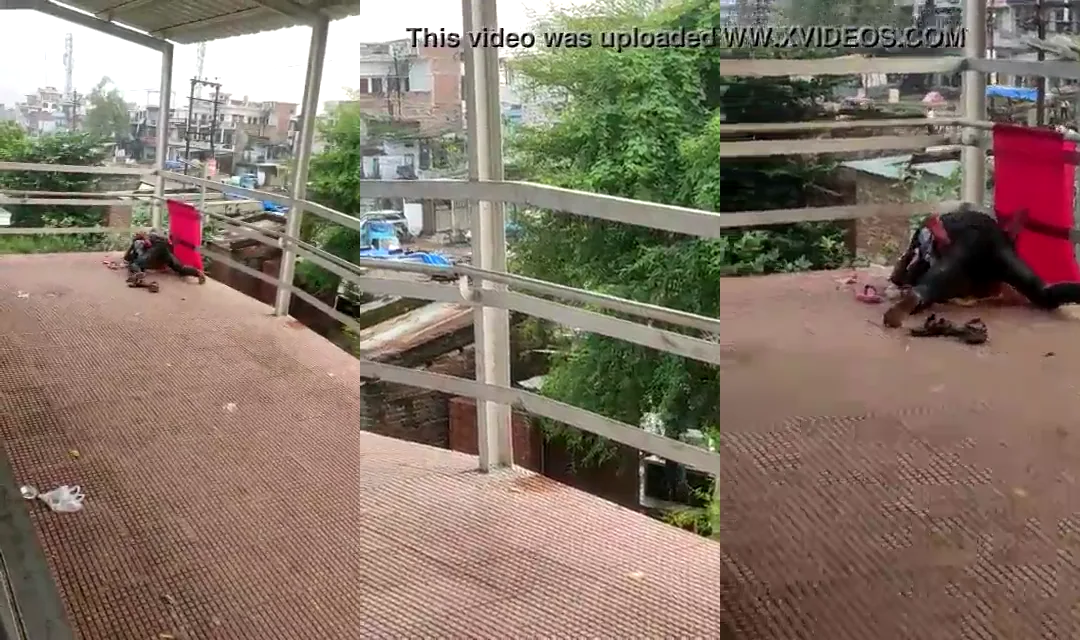 मुंबई रेलवे स्टेशन पर रंडी को दिन दहाड़े चोदता ठरकी आदमी हिंदी बीएफ