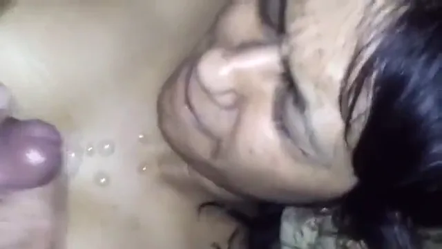 लड़की को चोदकर उसके मुंह पर वीर्य का फव्वारा मारा देसी बीएफ वीडियो — screenshot 5