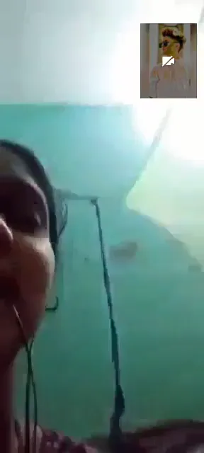 मुस्लिम भाभी ने पैसे के लिए ऑनलाइन चूत दिखाई देसी MMS ब्लू फिल्म — screenshot 1