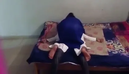 जवानी भरी गर्लफ्रेंड की चूत में लंड डालकर जोश से चोदा देसी सेक्स वीडियो — screenshot 1