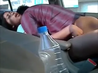कार के अंदर हमारी देसी चुदाई हो रही है पूरी ब्लू फिल्म हिंदी बीएफ वीडियो — screenshot 10