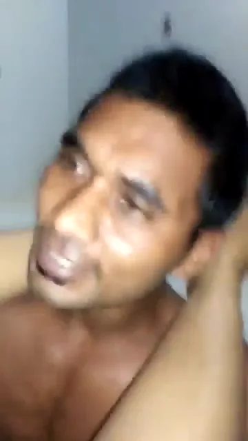 बीवी की टांगें कंधों पर लादकर पति ने देसी चूत में लंड डालकर जोरदार चुदाई की हिंदी बीएफ वीडियो — screenshot 5