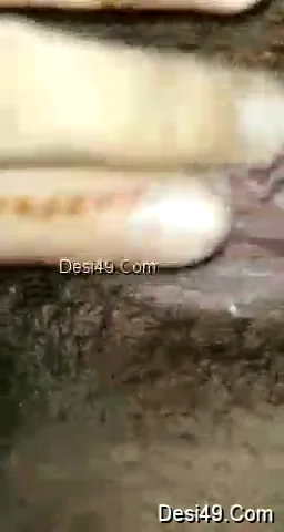 बॉयफ्रेंड के लिए नग्न जिस्म का पूरा प्रदर्शन करती लड़की की देसी चूत वीडियो — screenshot 7