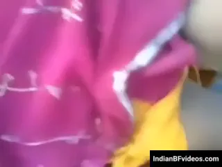 बिहारी गांव की भाभी की खेत में देहाती चुदाई का पूरा हिंदी बीएफ वीडियो — screenshot 3