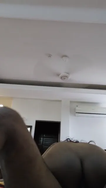 घुंगराली बाल वाली तेलुगु लड़की की चुदाई लेक्चरर द्वारा देसी MMS — screenshot 8