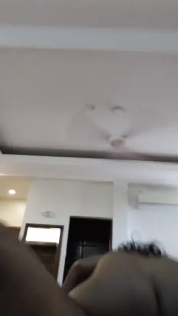 घुंगराली बाल वाली तेलुगु लड़की की चुदाई लेक्चरर द्वारा देसी MMS — screenshot 9