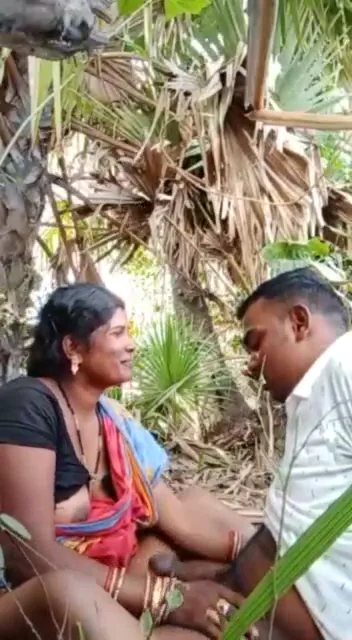 मल्लू देसी टीचर की खेतों में लवर से जोरदार चुदाई मल्लू बीएफ वीडियो — screenshot 4