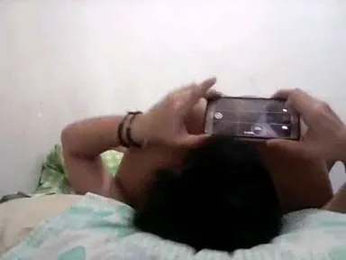 इंडियन लवर्स ने 69 पोजीशन और काउगर्ल स्टाइल में चूत चुदाई की देसी बीएफ — screenshot 2