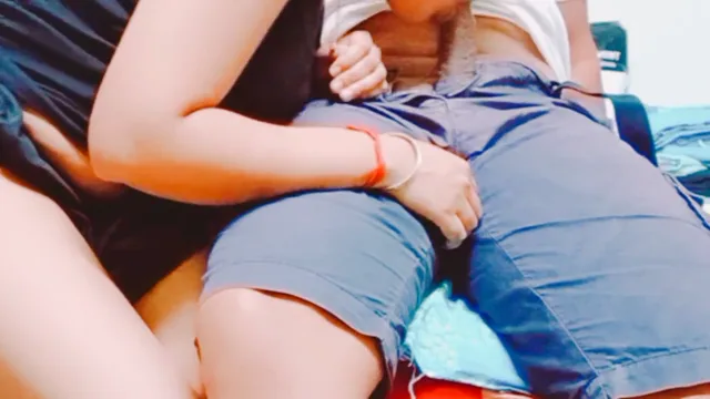 अजनबी मोटा लंड काजल भाभी ने घर बुलाकर लिया देसी चुदाई वीडियो — screenshot 4