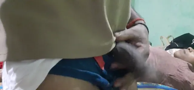 लवर का केला खाकर चुदती पूजा रखेल की देसी गांड चोदाई MMS — screenshot 3