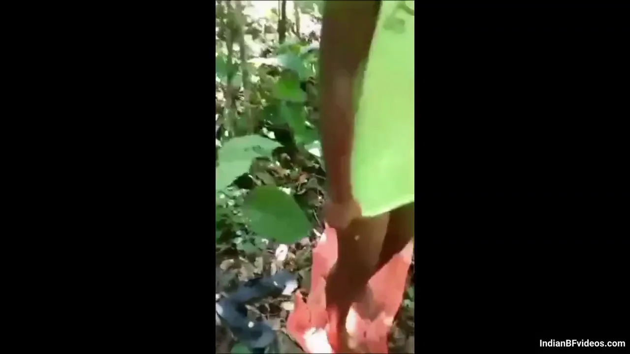 देहाती स्पोर्ट्स गर्ल जंगल में नंगी होकर चुत चुदवाई देसी सेक्स हिंदी बीएफ MMS वीडियो