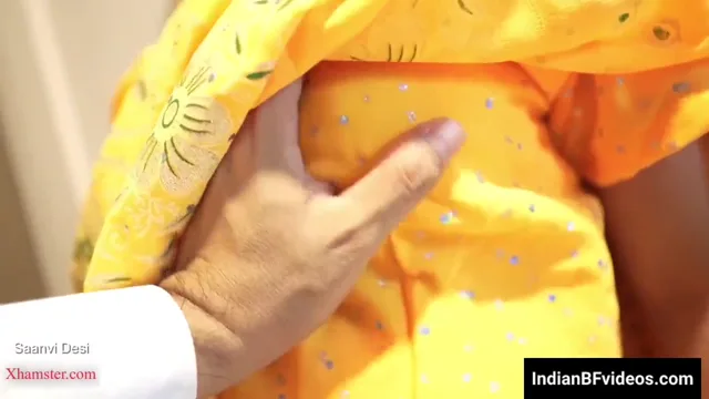 कपल की सॉफ्ट किसिंग और बूब्स चूसने वाली देसी सेक्स ब्लू फिल्म वीडियो — screenshot 4