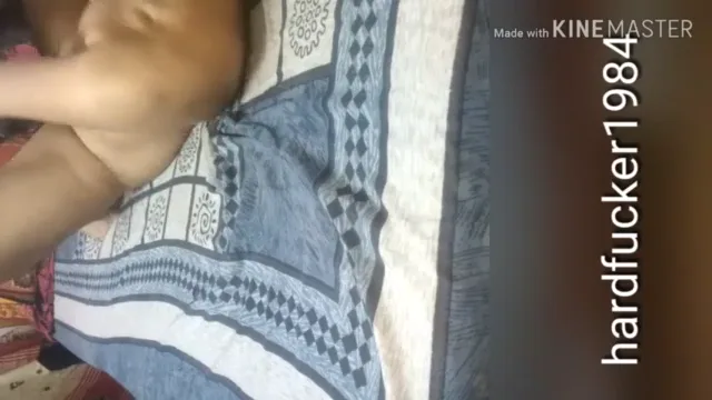 देसी भाभी की जोरदार चुदाई से चीख निकल गई गांव वाली हिंदी बीएफ वीडियो — screenshot 2