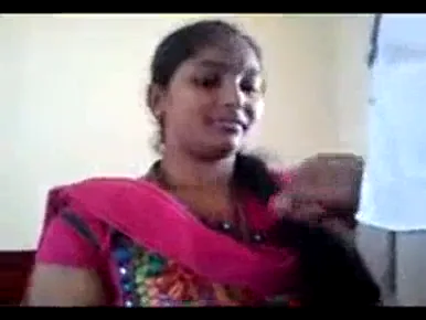 शरमाती स्टूडेंट ने टीचर का लंड निकालकर चूसा देसी बीएफ वीडियो — screenshot 5