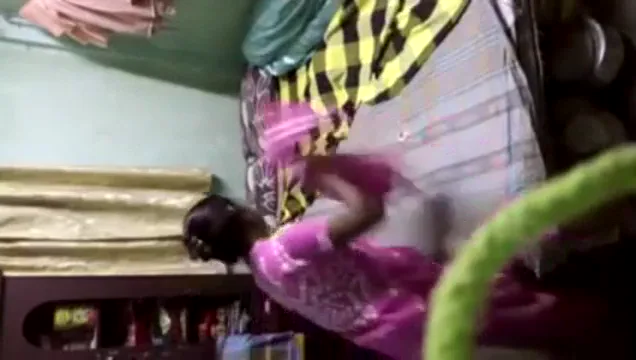 जवान भतीजी को चाचा ने जोर जोर से चोदा देसी चोदाचोदी हिंदी बीएफ वीडियो — screenshot 9