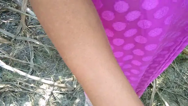 देवर ने जंगल में ललिता भाभी को चोदा देसी भाभी चुदाई वीडियो — screenshot 5